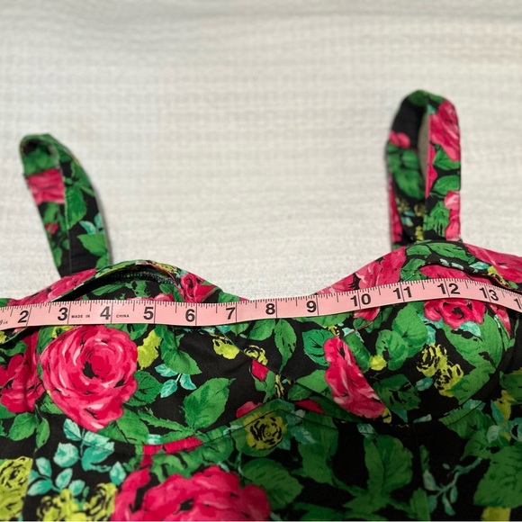 Floral Pin-up Women's Pencil Dress - Picture 6 of 8